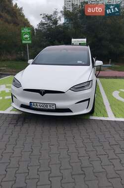 Tesla Model X 2023