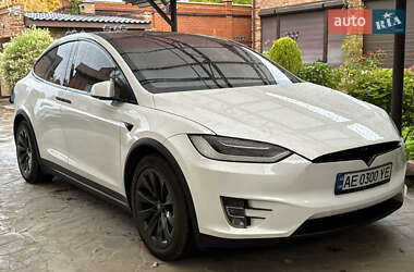 Tesla Model X 2018