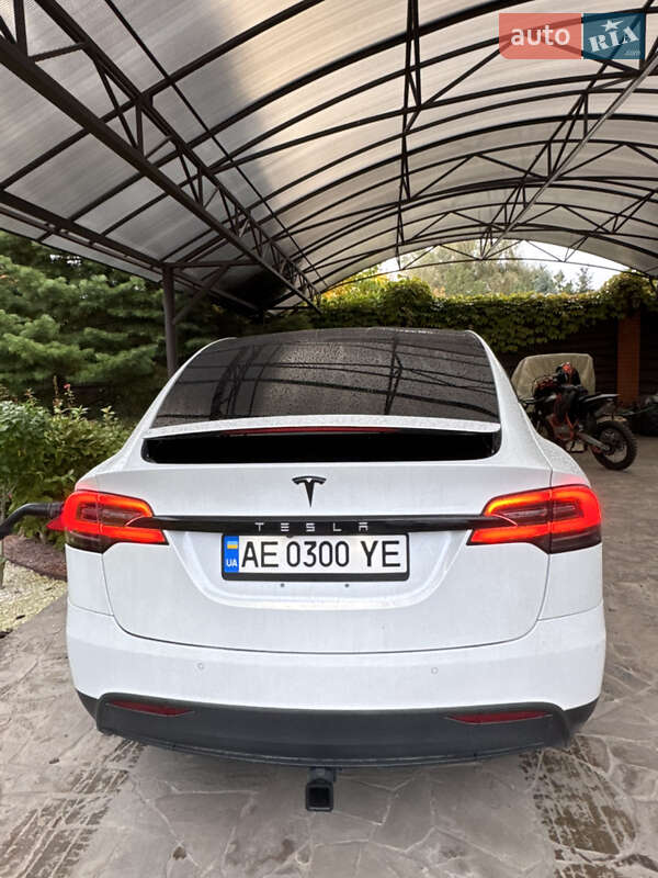 Внедорожник / Кроссовер Tesla Model X 2018 в Днепре