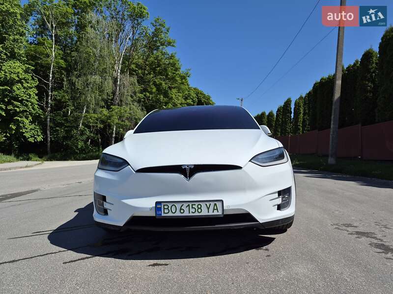 Внедорожник / Кроссовер Tesla Model X 2016 в Тернополе