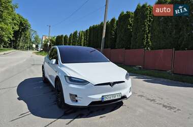 Позашляховик / Кросовер Tesla Model X 2016 в 