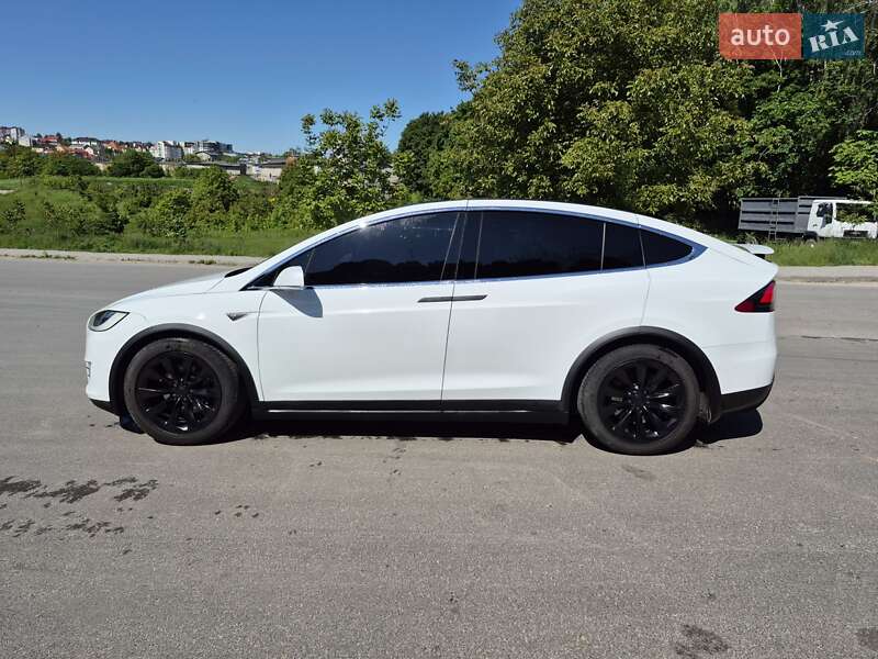 Внедорожник / Кроссовер Tesla Model X 2016 в Тернополе