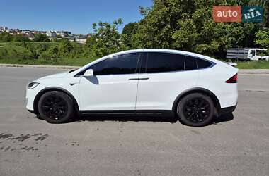 Позашляховик / Кросовер Tesla Model X 2016 в 