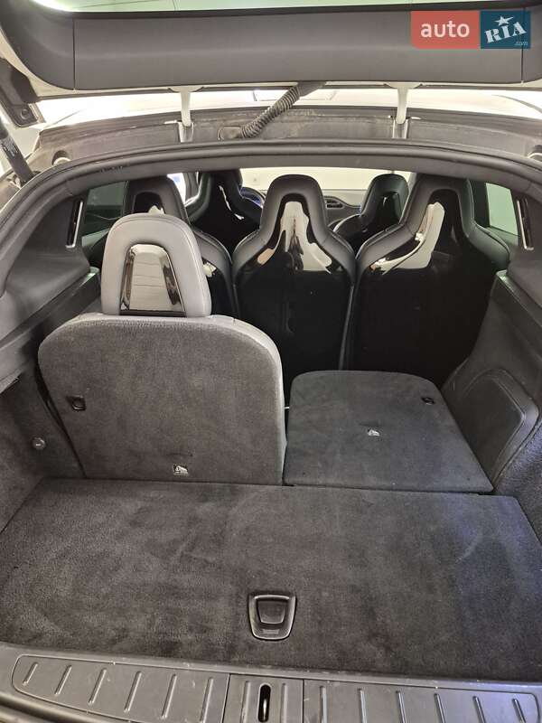 Внедорожник / Кроссовер Tesla Model X 2016 в Тернополе