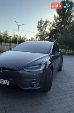 Внедорожник / Кроссовер Tesla Model X 2018 в 
