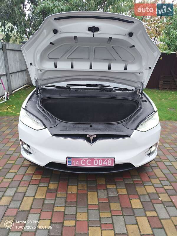 Позашляховик / Кросовер Tesla Model X 2020 в Києві фото 5 Позашляховик / Кросовер Tesla Model X 2020 в Києві