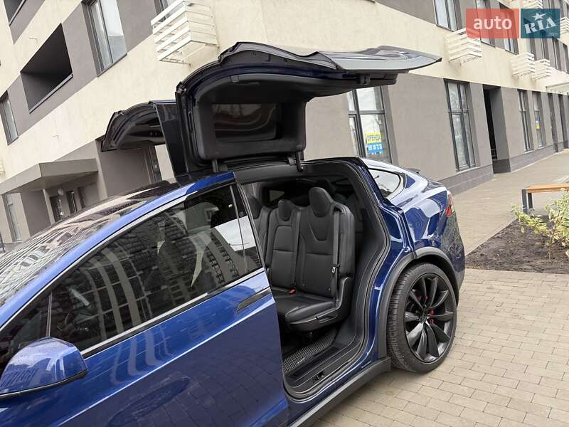 Позашляховик / Кросовер Tesla Model X 2019 в Києві