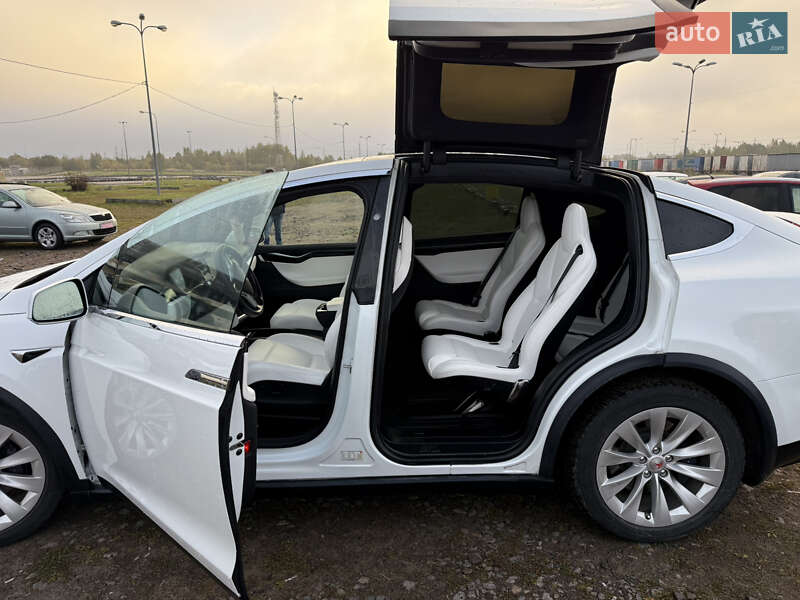 Внедорожник / Кроссовер Tesla Model X 2018 в Львове