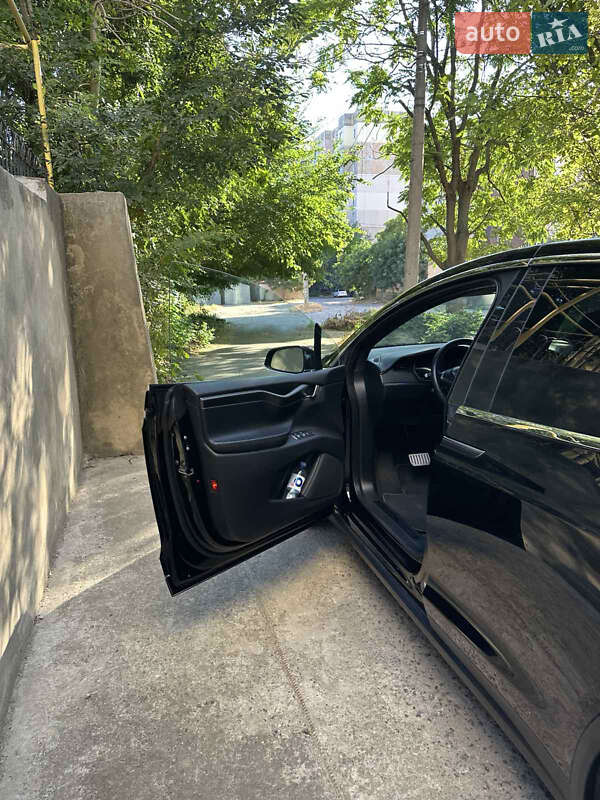 Внедорожник / Кроссовер Tesla Model X 2020 в Одессе фото 18 Внедорожник / Кроссовер Tesla Model X 2020 в Одессе