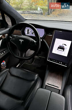 Внедорожник / Кроссовер Tesla Model X 2020 в 