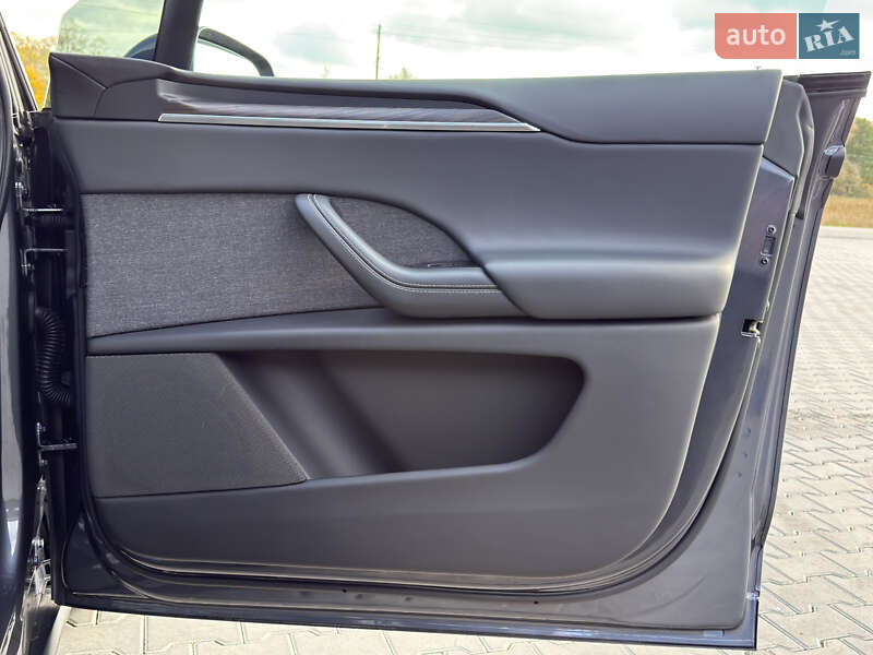 Позашляховик / Кросовер Tesla Model X 2022 в Чернівцях фото 34 Позашляховик / Кросовер Tesla Model X 2022 в Чернівцях