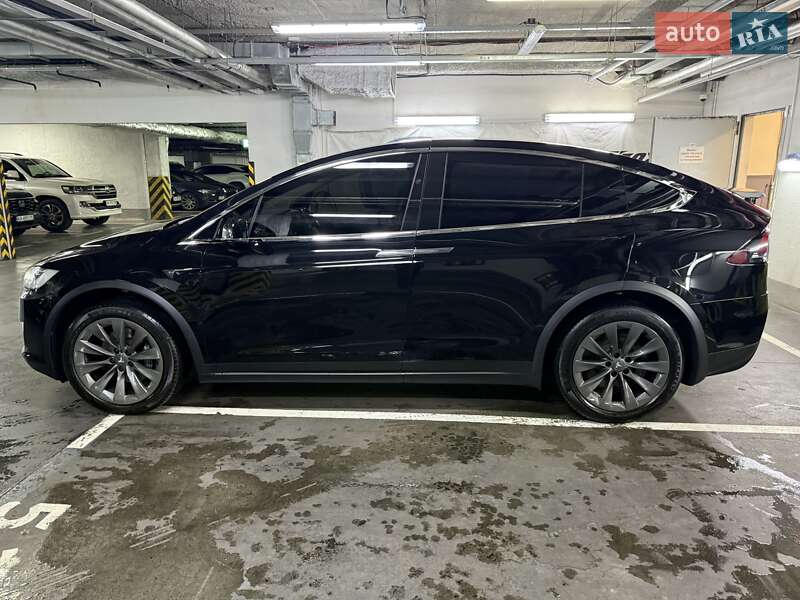 Позашляховик / Кросовер Tesla Model X 2019 в Києві