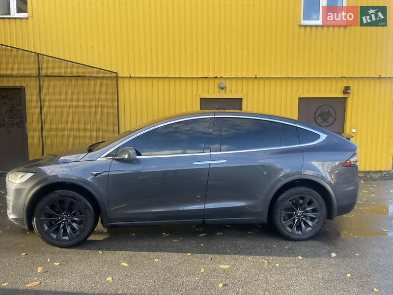 Позашляховик / Кросовер Tesla Model X 2018 в Чернігові фото 2 Позашляховик / Кросовер Tesla Model X 2018 в Чернігові