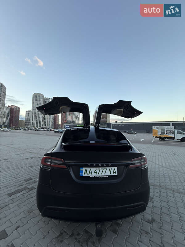 Позашляховик / Кросовер Tesla Model X 2016 в Києві