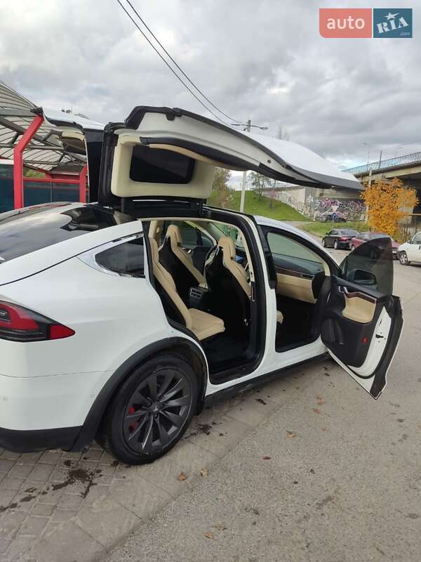Внедорожник / Кроссовер Tesla Model X 2015 в Львове фото 3 Внедорожник / Кроссовер Tesla Model X 2015 в Львове