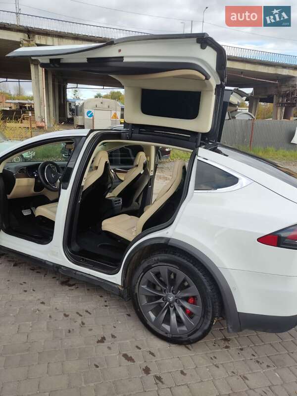 Внедорожник / Кроссовер Tesla Model X 2015 в Львове фото 13 Внедорожник / Кроссовер Tesla Model X 2015 в Львове
