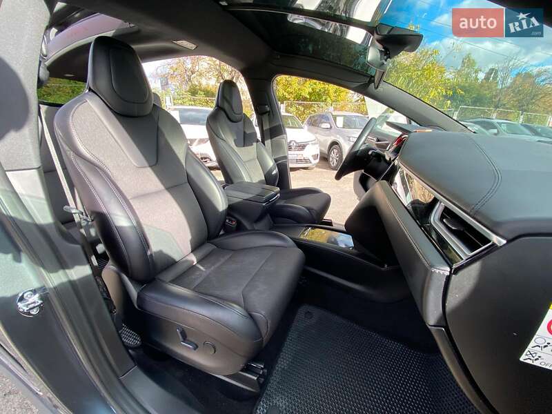 Внедорожник / Кроссовер Tesla Model X 2018 в Виннице