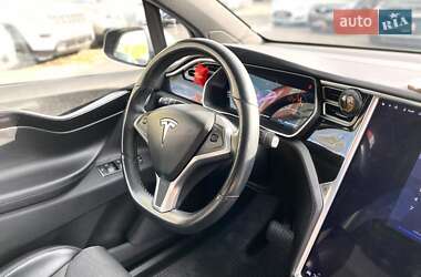 Внедорожник / Кроссовер Tesla Model X 2018 в 