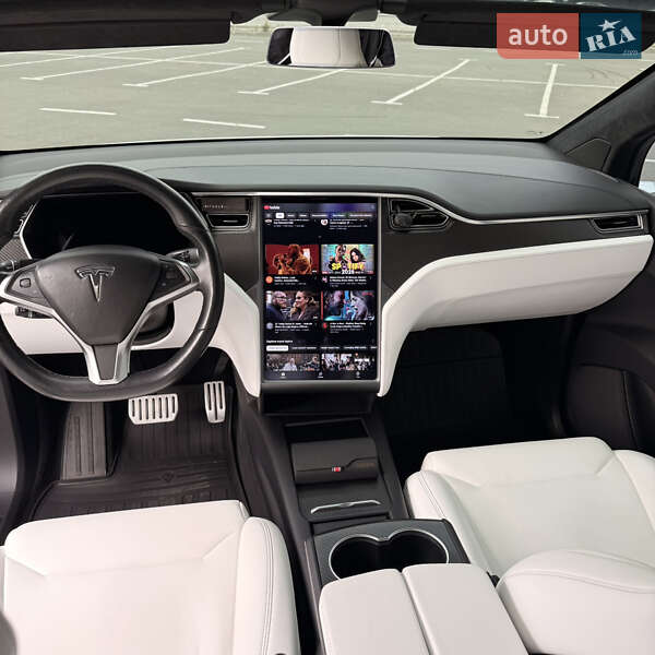 Внедорожник / Кроссовер Tesla Model X 2017 в Днепре