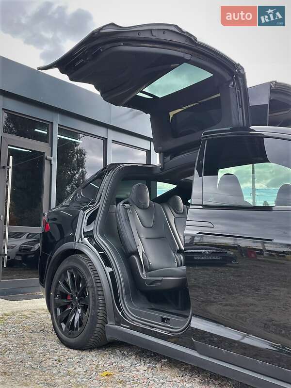 Внедорожник / Кроссовер Tesla Model X 2018 в Киеве