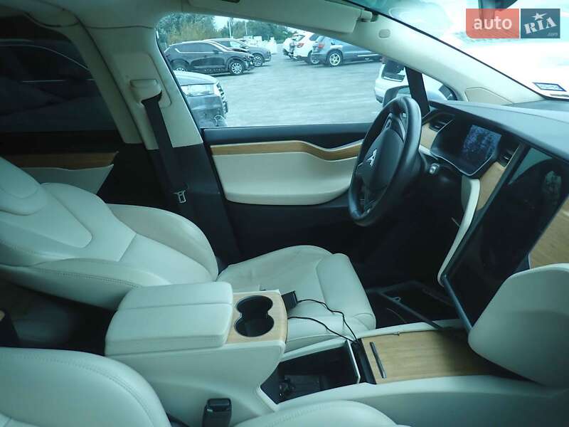 Внедорожник / Кроссовер Tesla Model X 2018 в Житомире