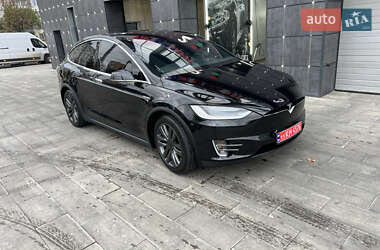Внедорожник / Кроссовер Tesla Model X 2016 в 