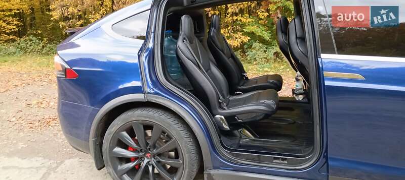 Внедорожник / Кроссовер Tesla Model X 2016 в Галиче