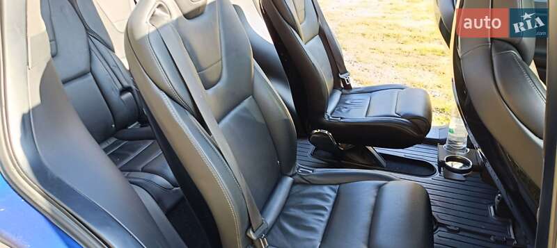 Внедорожник / Кроссовер Tesla Model X 2016 в Галиче