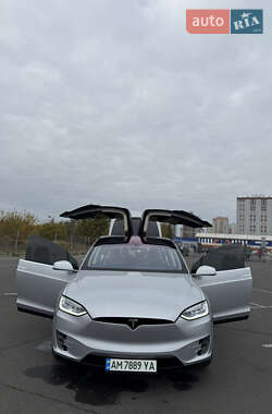 Позашляховик / Кросовер Tesla Model X 2016 в 