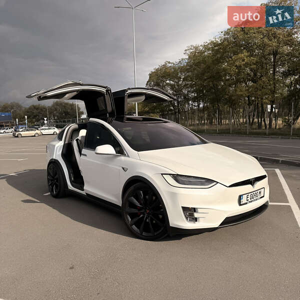 Tesla Model X 2017