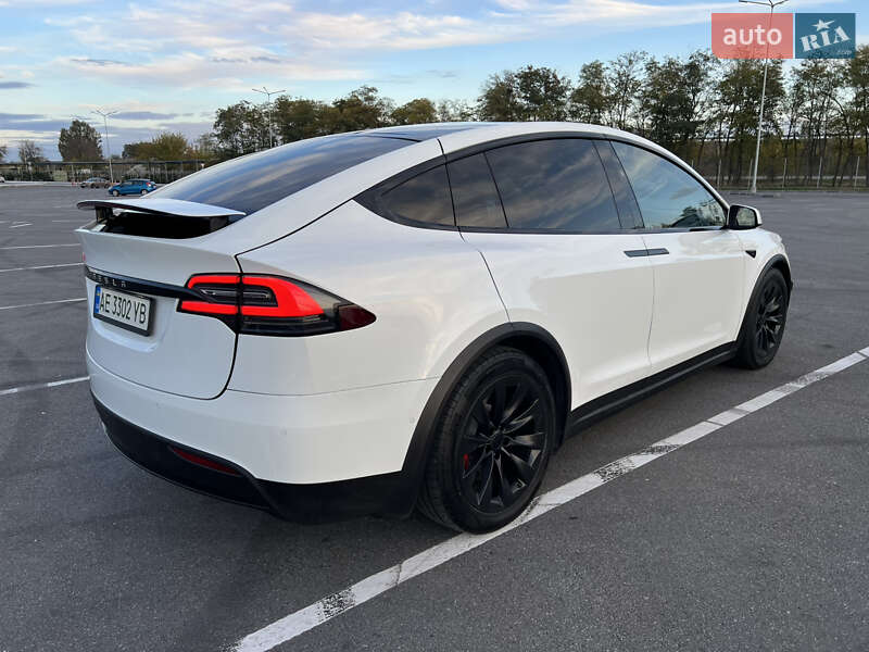 Позашляховик / Кросовер Tesla Model X 2018 в Дніпрі