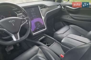 Позашляховик / Кросовер Tesla Model X 2017 в 