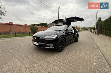 Позашляховик / Кросовер Tesla Model X 2019 в 