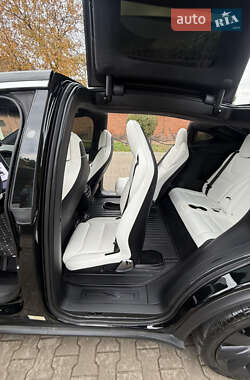 Позашляховик / Кросовер Tesla Model X 2019 в 