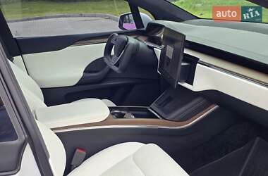 Внедорожник / Кроссовер Tesla Model X 2023 в 