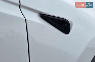 Внедорожник / Кроссовер Tesla Model X 2023 в 
