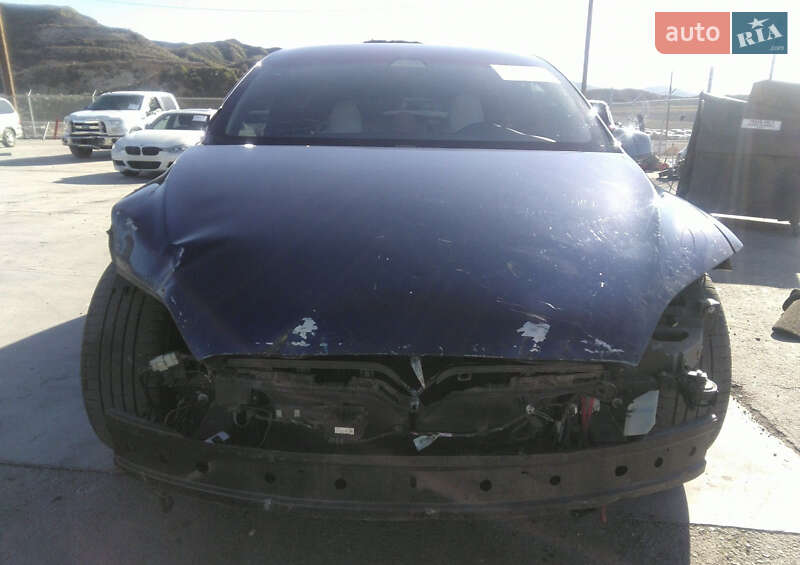 Внедорожник / Кроссовер Tesla Model X 2017 в Одессе