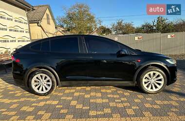 Позашляховик / Кросовер Tesla Model X 2017 в Львові