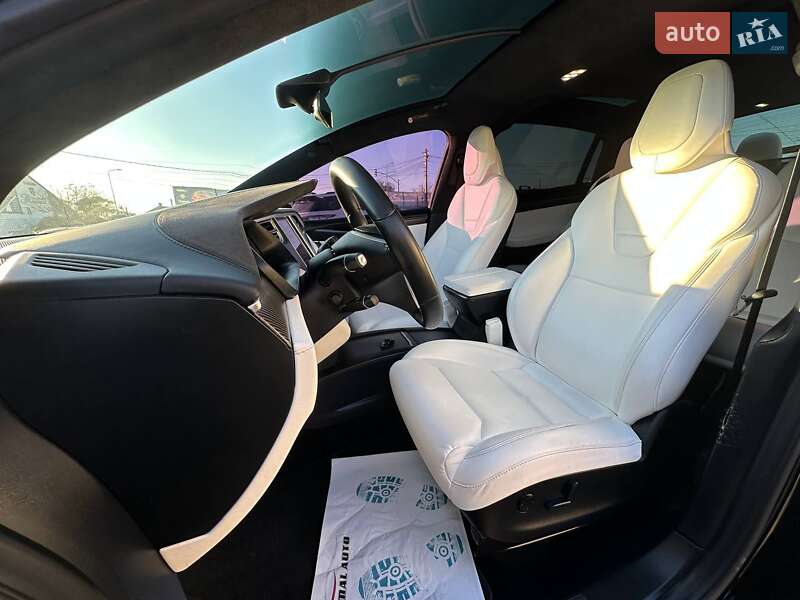 Внедорожник / Кроссовер Tesla Model X 2017 в Львове фото 15 Внедорожник / Кроссовер Tesla Model X 2017 в Львове