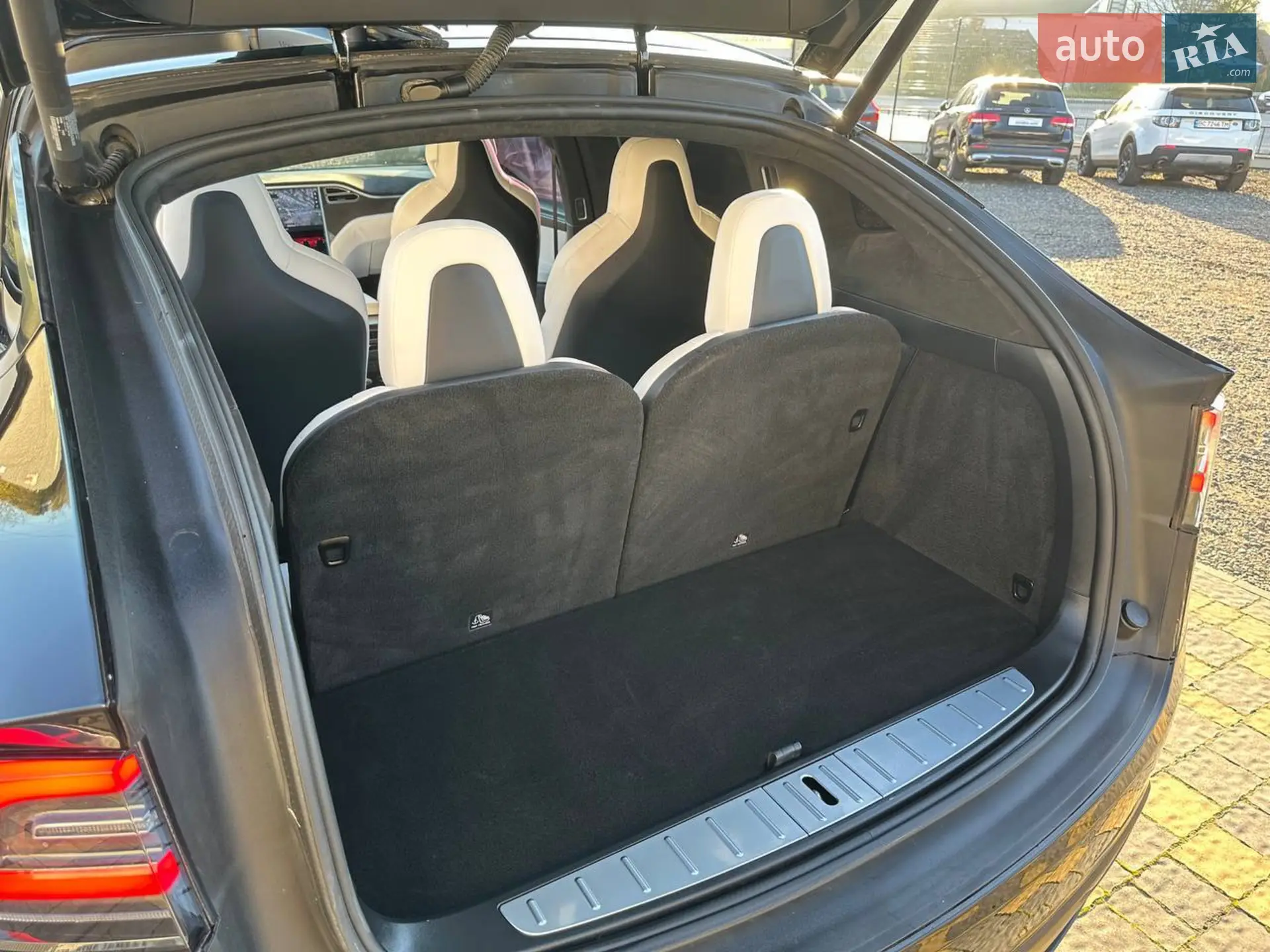 2017 Tesla Model X - мініатюра 26