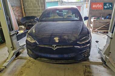 Внедорожник / Кроссовер Tesla Model X 2018 в 