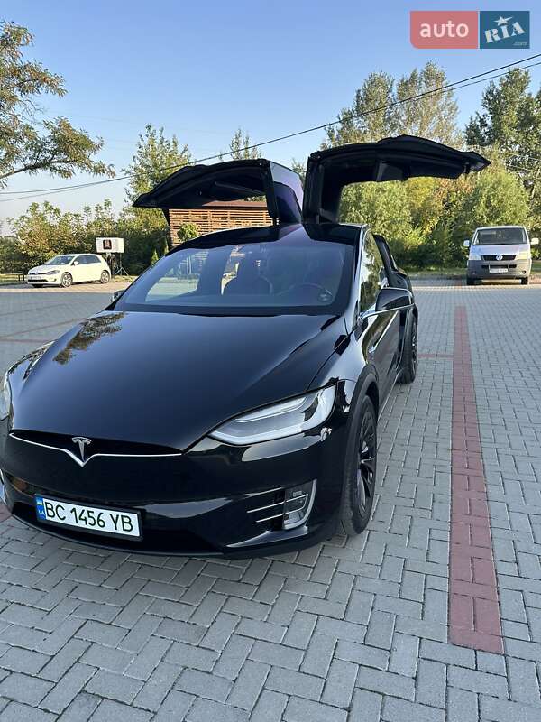 Внедорожник / Кроссовер Tesla Model X 2017 в Золочеве фото 2 Внедорожник / Кроссовер Tesla Model X 2017 в Золочеве