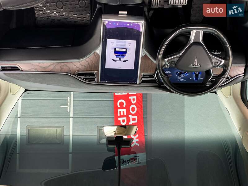 Позашляховик / Кросовер Tesla Model X 2016 в Києві