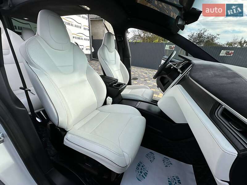 Внедорожник / Кроссовер Tesla Model X 2016 в Львове фото 26 Внедорожник / Кроссовер Tesla Model X 2016 в Львове