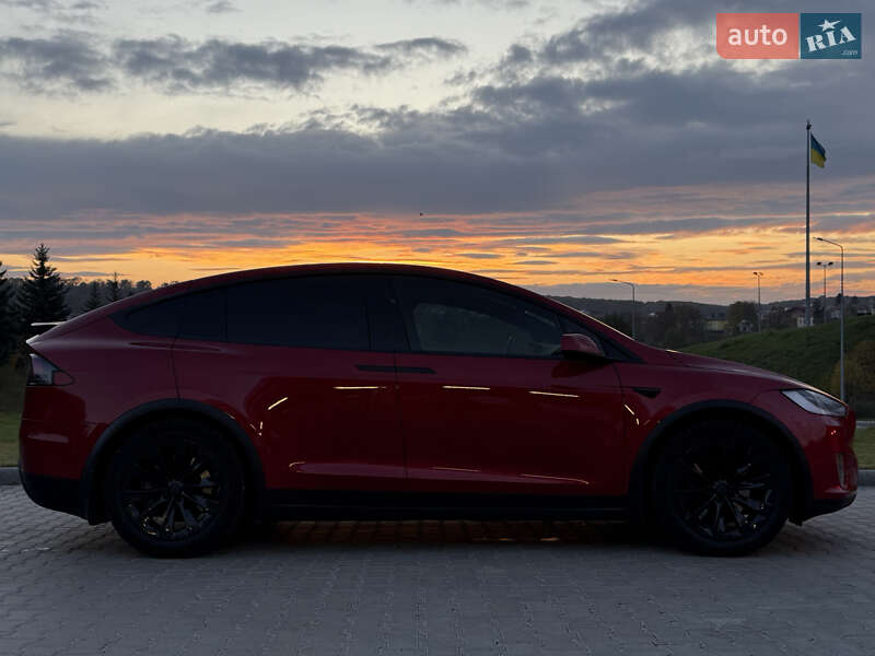 Внедорожник / Кроссовер Tesla Model X 2020 в Тернополе
