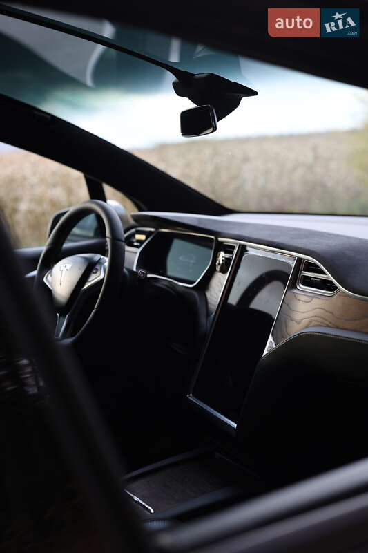 Внедорожник / Кроссовер Tesla Model X 2016 в Ивано-Франковске фото 20 Внедорожник / Кроссовер Tesla Model X 2016 в Ивано-Франковске