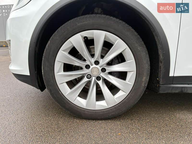 Позашляховик / Кросовер Tesla Model X 2020 в Києві фото 21 Позашляховик / Кросовер Tesla Model X 2020 в Києві