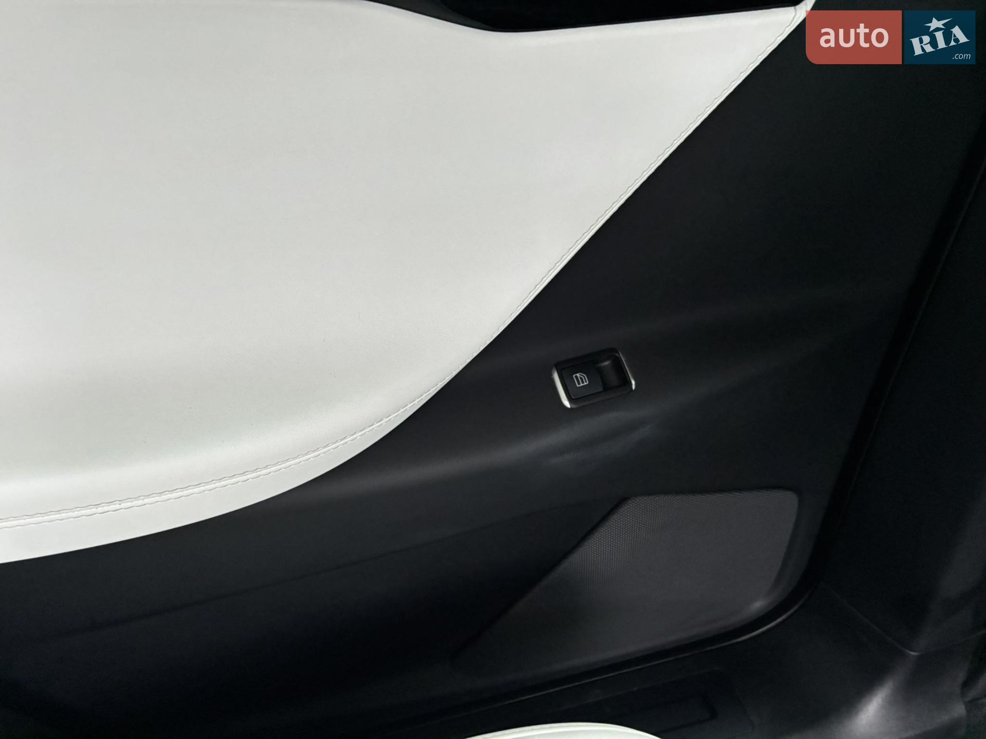 2020 Tesla Model X - мініатюра 30