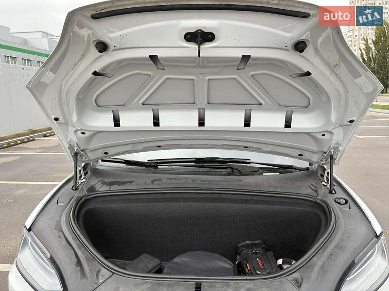 Позашляховик / Кросовер Tesla Model X 2020 в Києві фото 50 Позашляховик / Кросовер Tesla Model X 2020 в Києві