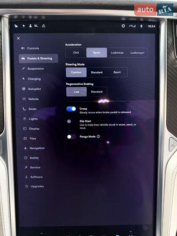 Позашляховик / Кросовер Tesla Model X 2017 в Львові